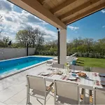 Villa Paulina By Seeadria Agency Buje