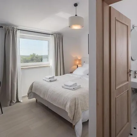 Paulina By Seeadria Agency *